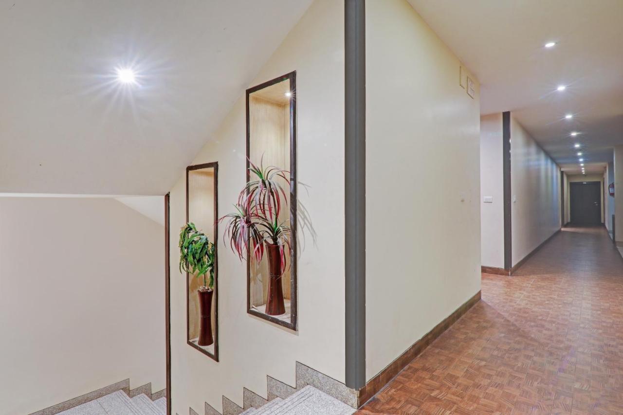 Townhouse Oak Hotel Shelter Лакхнау Экстерьер фото