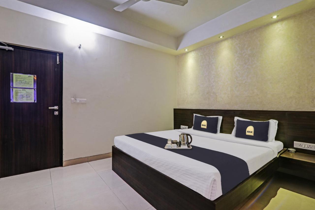 Townhouse Oak Hotel Shelter Лакхнау Экстерьер фото